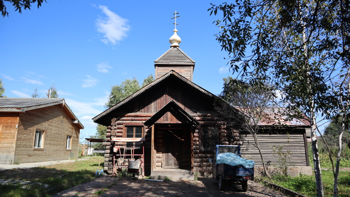 Бревенчатое здание