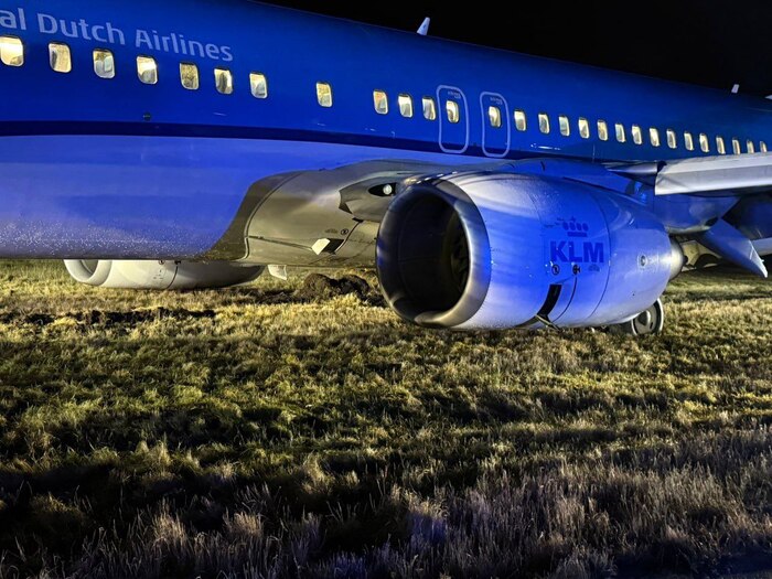        , , , ,  ,  , Boeing 737, 