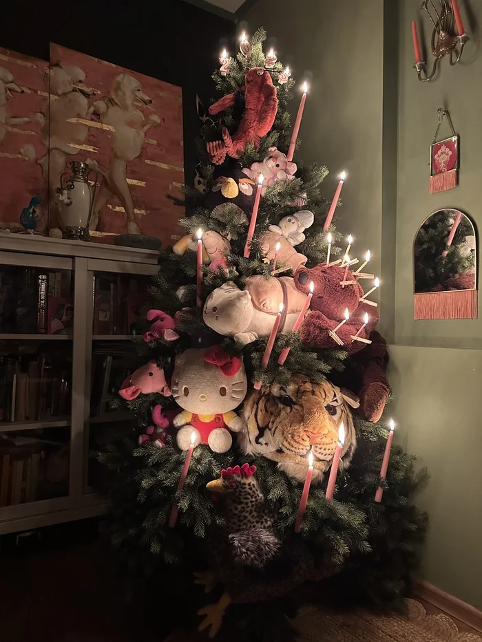 How I Decorated a Christmas Tree Without Christmas Tree Decorations (7 Times) - My, Fantasy, Design, New Year, Decor, Longpost