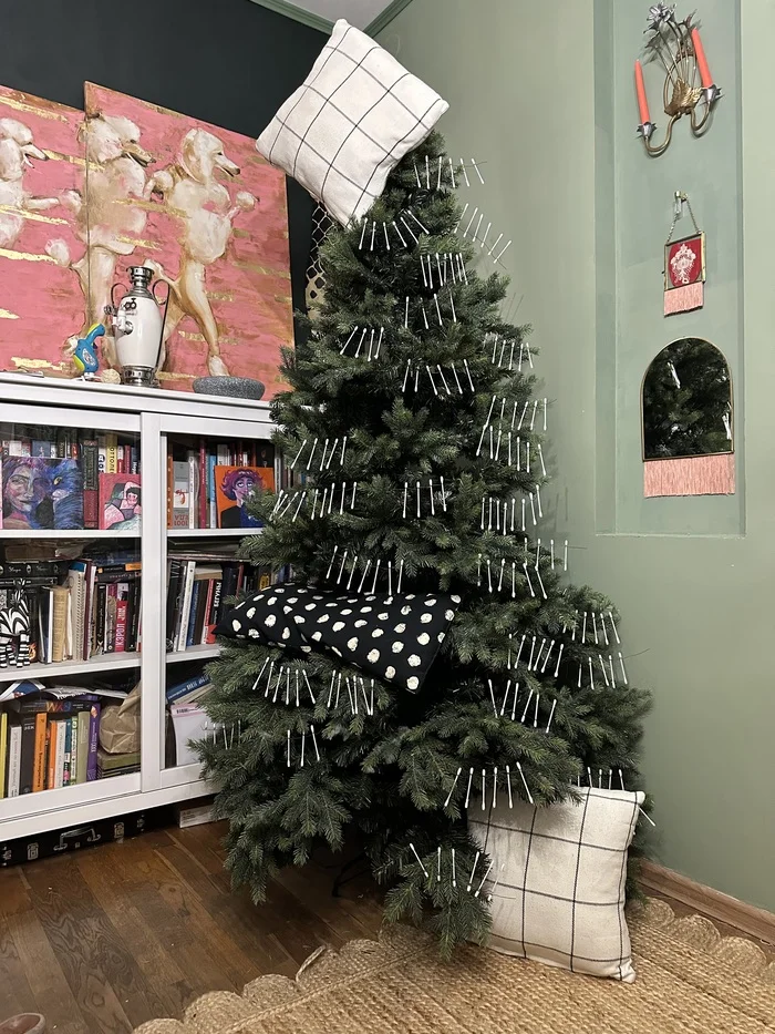 How I Decorated a Christmas Tree Without Christmas Tree Decorations (7 Times) - My, Fantasy, Design, New Year, Decor, Longpost