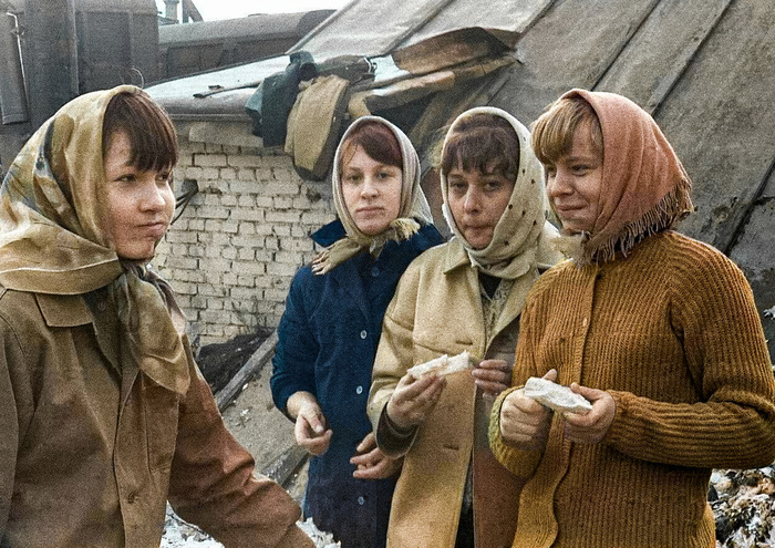 Подборка простых и потрясающих фотографий эпохи СССР. 20 раскрашенных фотографий, Часть XVI Старое фото, Историческое фото, Фотография, СССР, Сделано в СССР, Детство в СССР, 60-е, 70-е, 80-е, Колоризация, Длиннопост