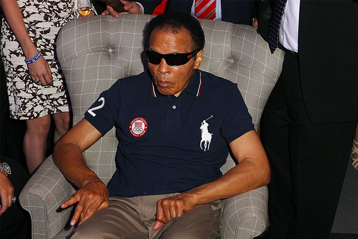 Мухаммед Али - один из известнейших примеров людей, страдавших от ХТЭ