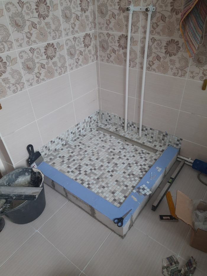 Укладка мозиаки.