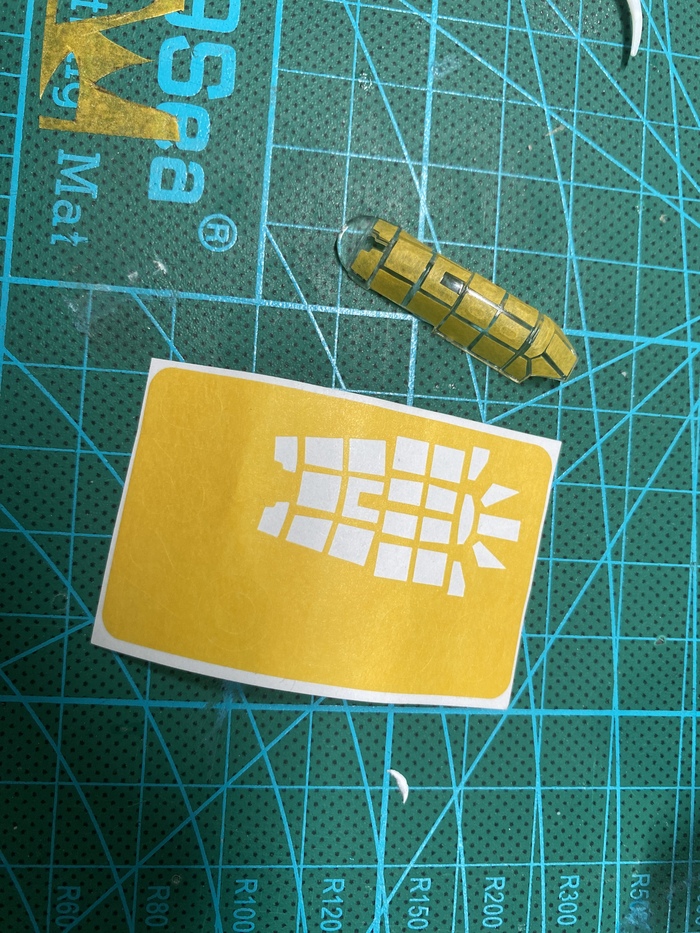 Фонарь большой, много ячеек