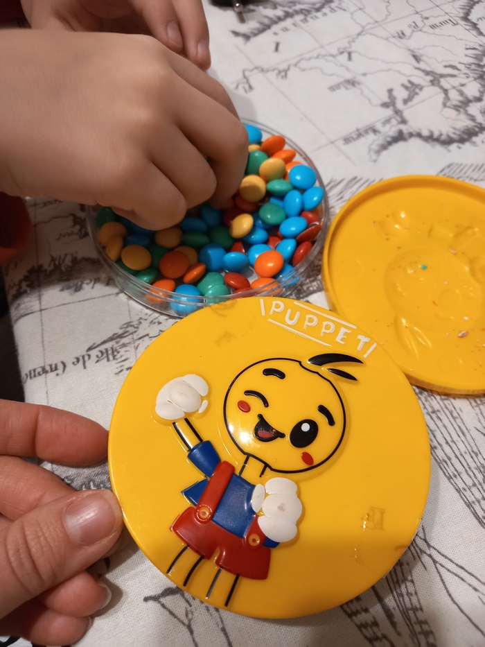 Ах вот что так задорно гремело в посылке😁