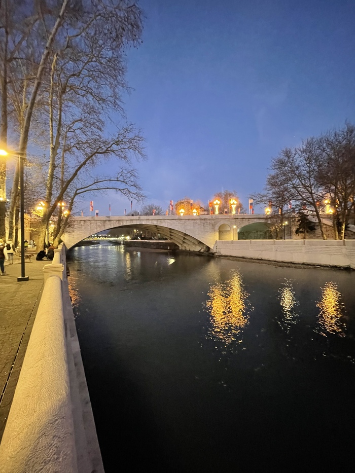 Ривьерский мост