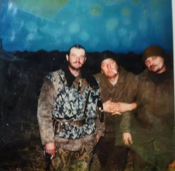 Рустем Клупов с сослуживцами