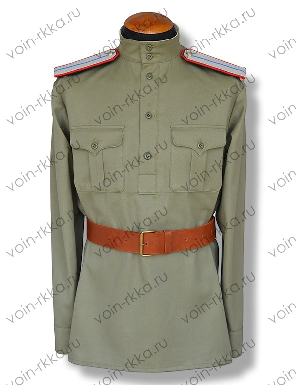 Есть и гимнастики с обычными пуговицами, такую в сериале носил Най-Турс (Серебряков), тоже вполне официальный крой.