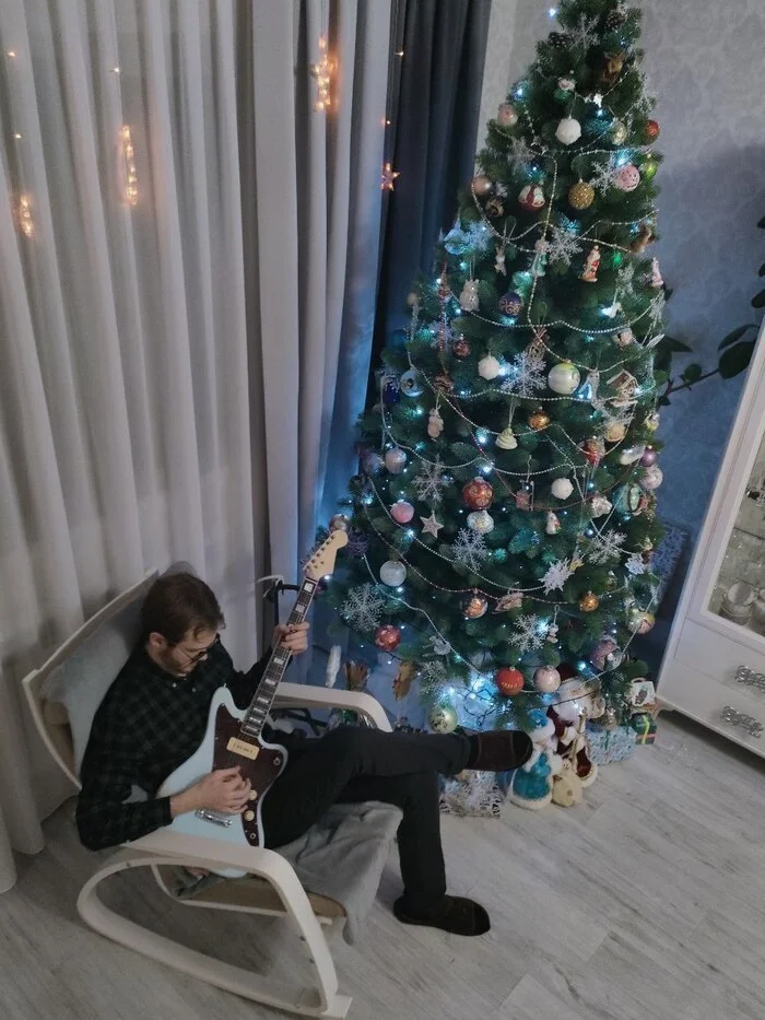 Happy New Year everyone!!! - My, New Year, Guitar, Congratulation