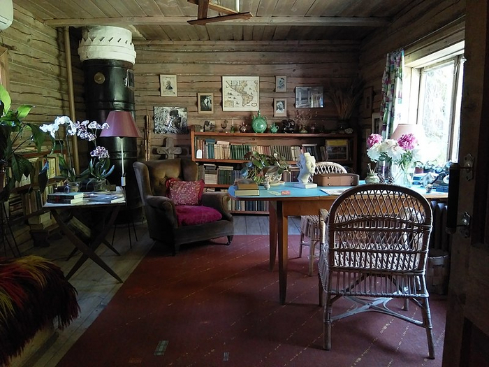 Кабинет писателя в его доме в Тарусе