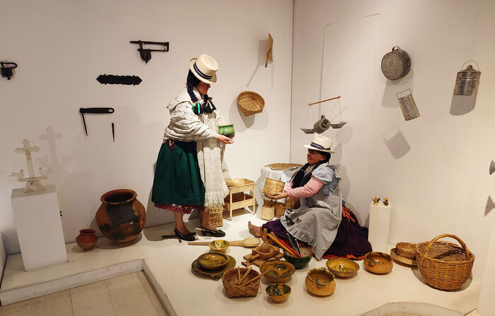 Многие жители Эквадора прям так и наряжаются