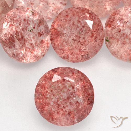 "Клубничный" кварц. Фото с сайта <!--noindex--><a href="https://pikabu.ru/story/raduga_kvartsa_post_7_iz_serii_ego_velichestvo_kvarts_chast_1_krasnyiyrozovyiyoranzhevyiyzheltyiy_12213795?u=https%3A%2F%2Fwww.gemselect-russia.com%2Frussian%2Fgem-info%2Fstrawberry-quartz-info.php&t=https%3A%2F%2Fwww.gemselect-russia.com%2Frussian%2Fgem-info%2Fstrawberry...&h=fa23dbee749532dc1344b5e1a9d8f55ae405314c" title="https://www.gemselect-russia.com/russian/gem-info/strawberry-quartz-info.php" target="_blank" rel="nofollow noopener">https://www.gemselect-russia.com/russian/gem-info/strawberry...</a><!--/noindex-->