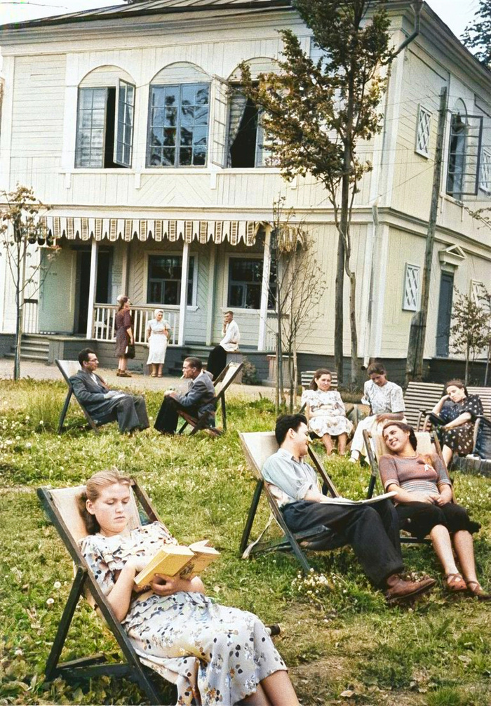 Жизнь Советской Москвы в 50-е годы. 20 раскрашенных фотографий Старое фото, Историческое фото, Фотография, История города, Москва, Столица, 50-е, Колоризация, Длиннопост