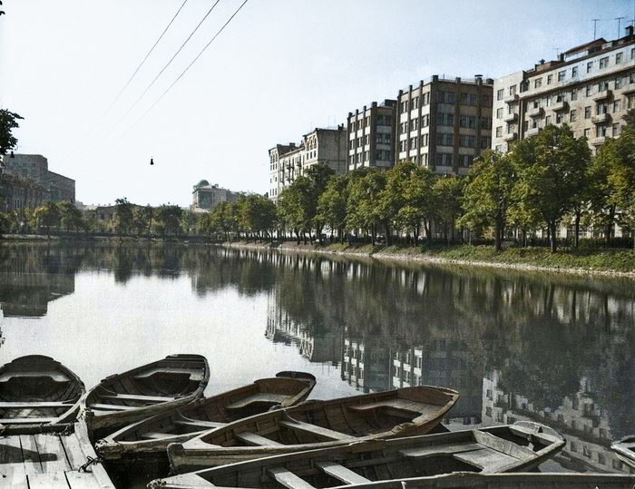 Жизнь Советской Москвы в 50-е годы. 20 раскрашенных фотографий Старое фото, Историческое фото, Фотография, История города, Москва, Столица, 50-е, Колоризация, Длиннопост