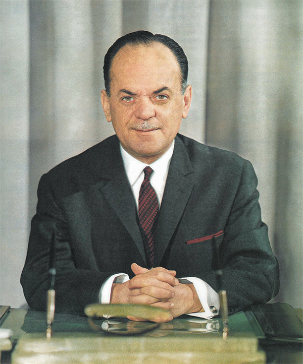     "" -  ,   ׸ ,     1967  1974 