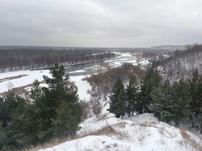 Заснеженная река