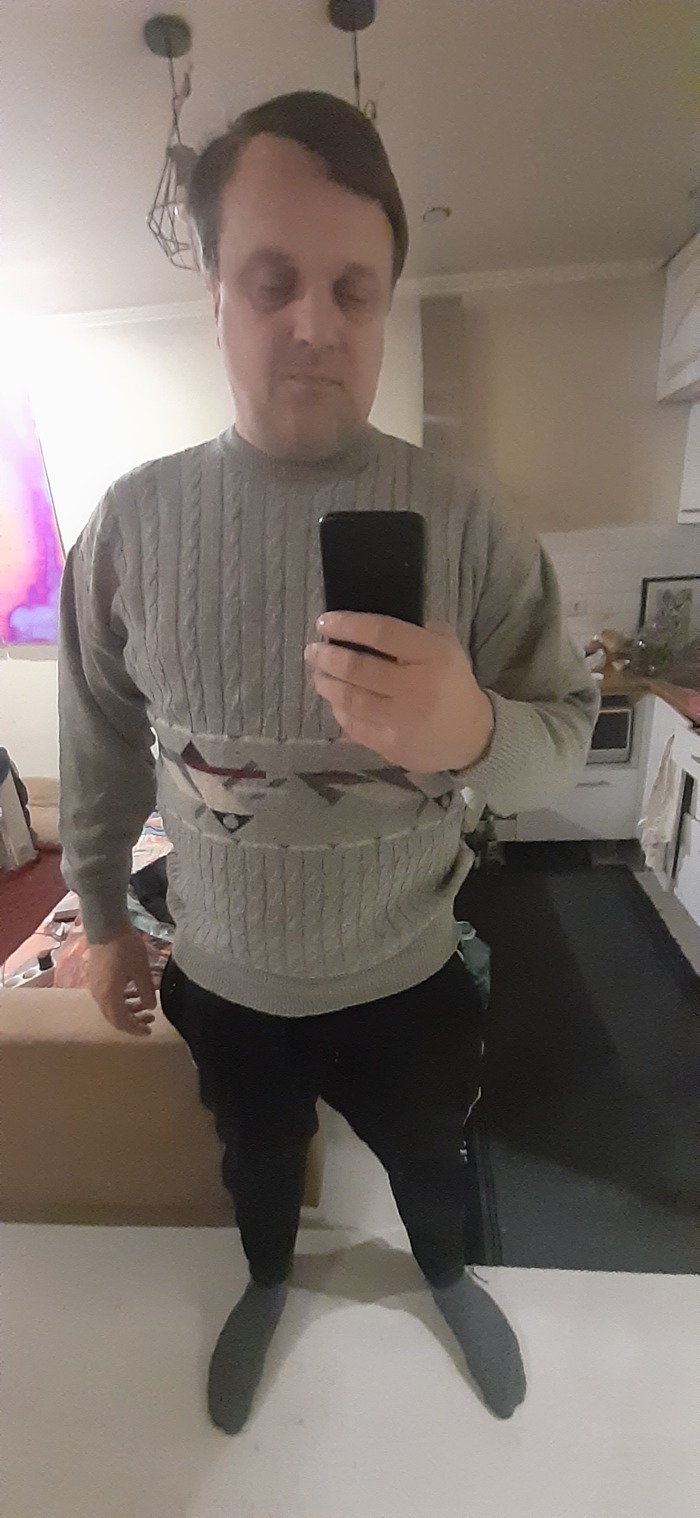 Сидит как влитой! Колючий и тёплый