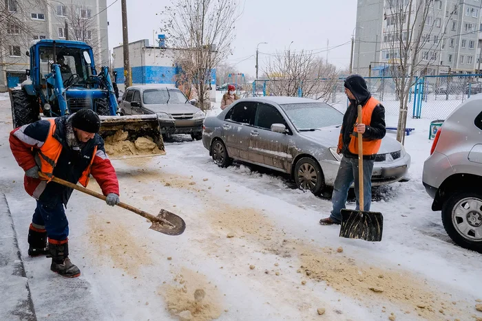 Who and how often should remove snow from the courtyard of an apartment building? - My, Law, Right, Court, Lawyers, League of Lawyers, Snow, Winter, Management Company, Apartment buildings, Fine, Coap RF, Snow removal, Courtyard, Consumer rights Protection