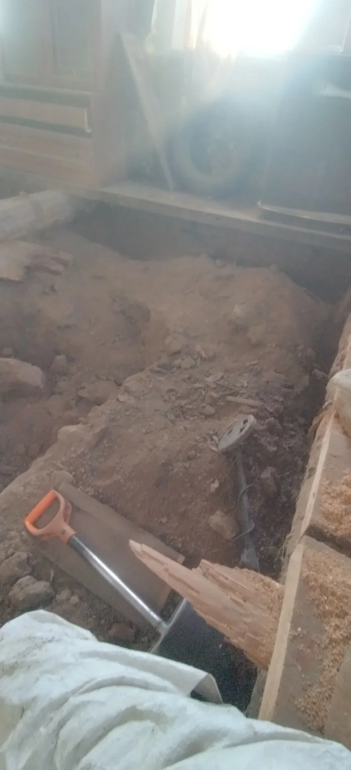 Winter pit - My, Archaeological finds, Find, Glass, Ring, Silver, Digger, Metal detector, Treasure hunt, Treasure, Coin, Iron, Российская империя, 19th century, Bore pit, Amur region, Blagoveshchensk, Rare coins, Video, Vertical video, Longpost
