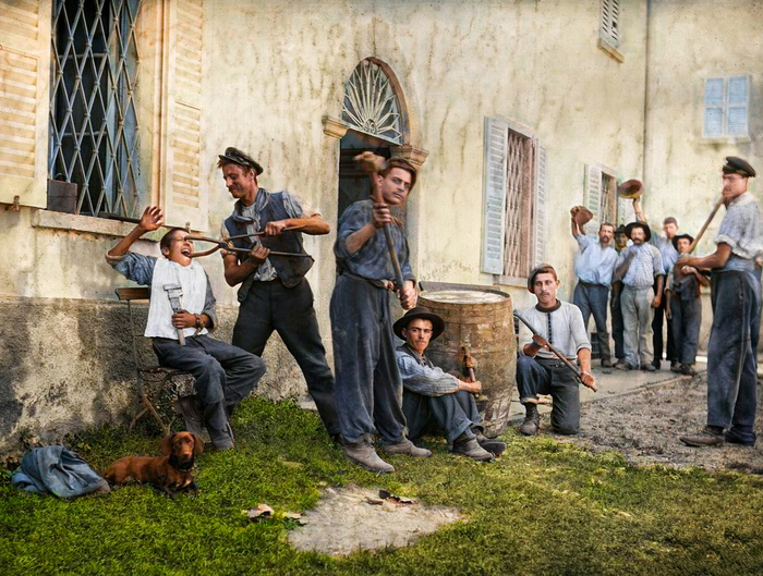 Осколки истории : Интересные и редкие ретро-фотографии Европы. 20 раскрашенных фотографий ХХ века. Часть XIV Старое фото, Историческое фото, Фотография, Нидерланды (Голландия), Венгрия, Франция, Португалия, Германия, Италия, Швейцария, Швеция, Испания, 20 век, Европа, Колоризация, Длиннопост