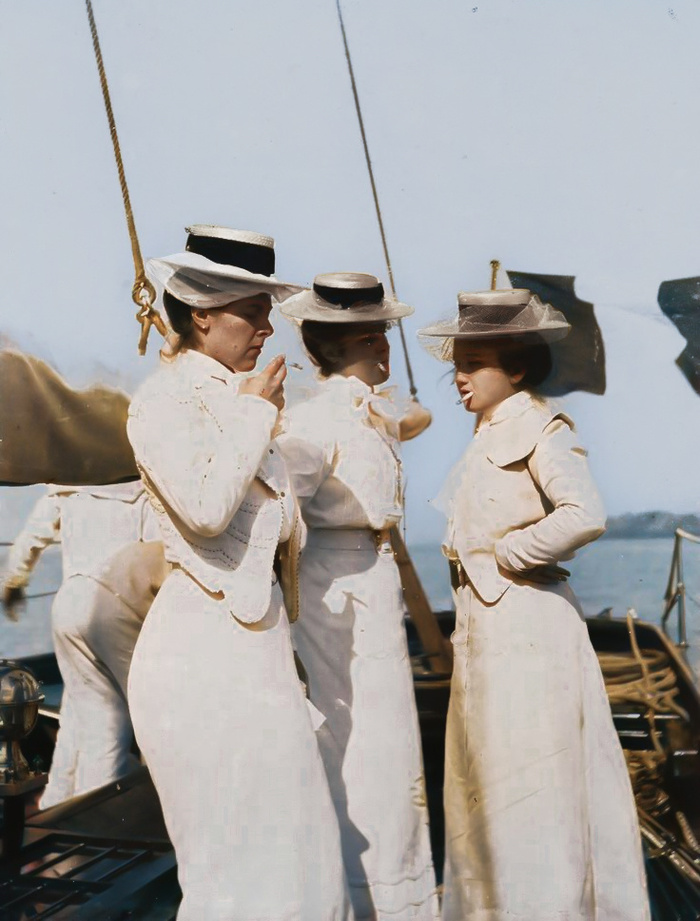 Осколки истории : Интересные и редкие ретро-фотографии Европы. 20 раскрашенных фотографий ХХ века. Часть XIV Старое фото, Историческое фото, Фотография, Нидерланды (Голландия), Венгрия, Франция, Португалия, Германия, Италия, Швейцария, Швеция, Испания, 20 век, Европа, Колоризация, Длиннопост