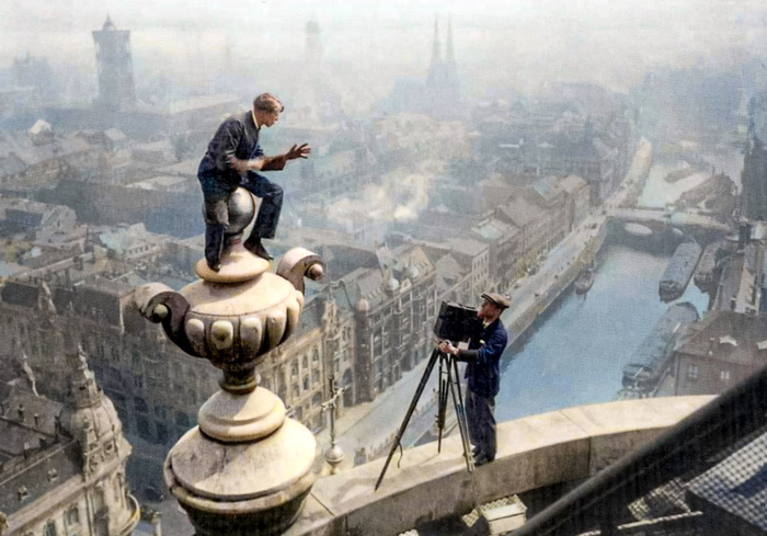 Осколки истории : Интересные и редкие ретро-фотографии Европы. 20 раскрашенных фотографий ХХ века. Часть XIV Старое фото, Историческое фото, Фотография, Нидерланды (Голландия), Венгрия, Франция, Португалия, Германия, Италия, Швейцария, Швеция, Испания, 20 век, Европа, Колоризация, Длиннопост