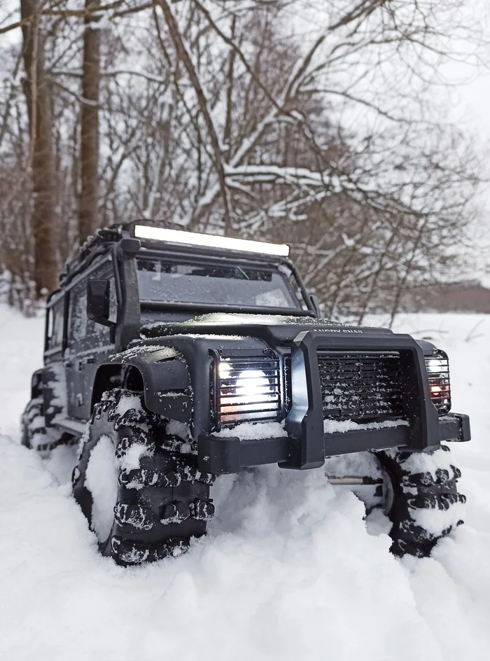 Black R/C Land Rover Defender snowy such wheels - Моё, Радиоуправляемые модели, Хобби, Зима, Фотография, Длиннопост