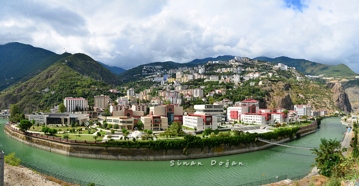 Спасибо Синану Догану за отличный кадр