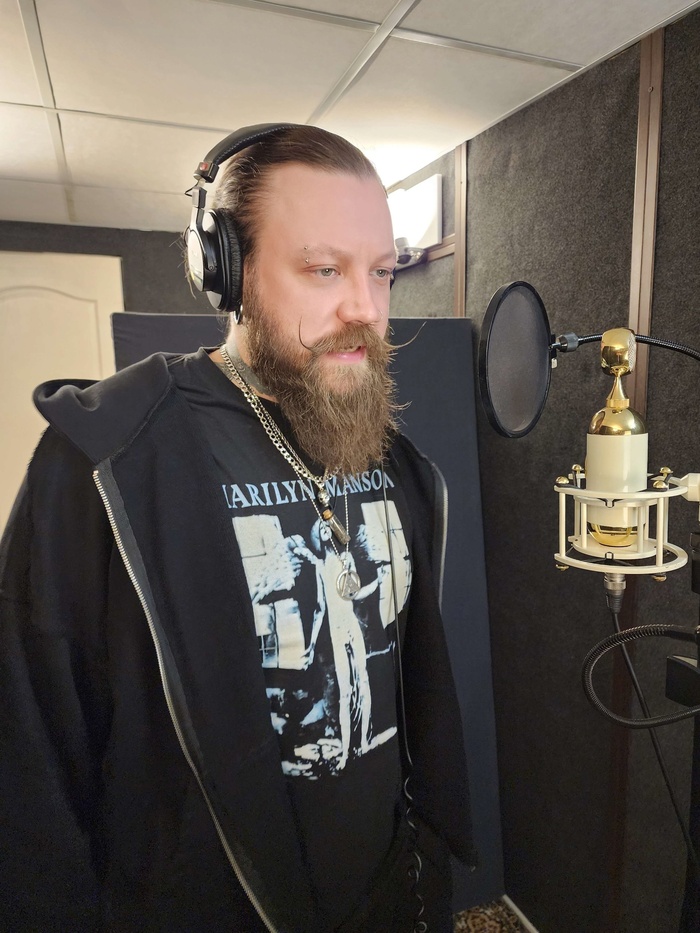 Бэкстейдж с озвучки Даргема Михаилом Марковым