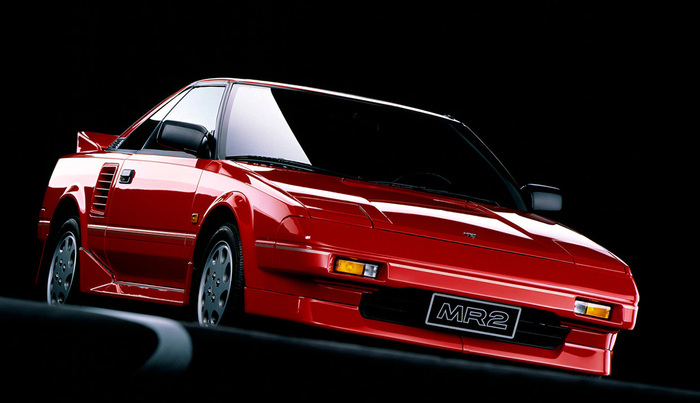 Toyota MR2 S/C T-bar (  ) 1988  .     1984     Porsche.      ,    , , , Mazda MX-5 Miata.