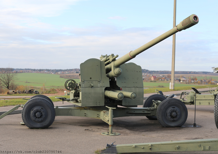 100-�� �������� ������ ��-19