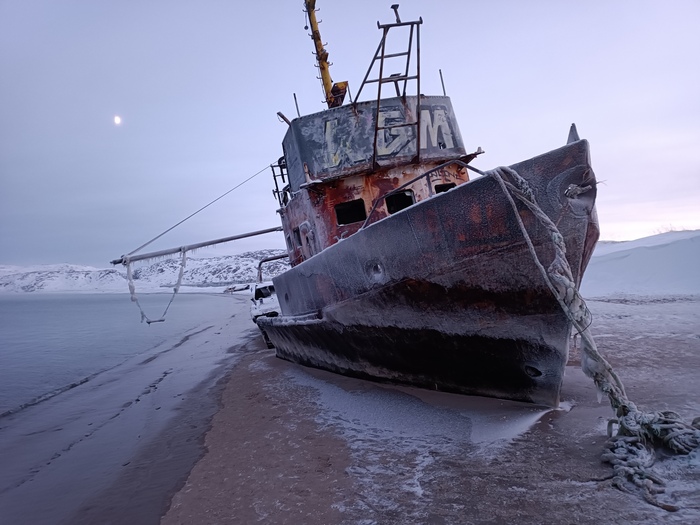 Баренцево. Вчера. Все ещё полярная ночь.