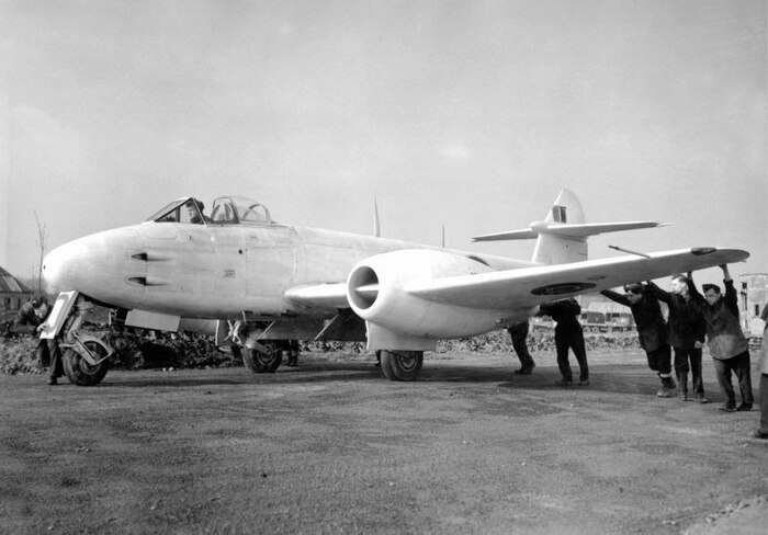 Gloster Meteor  ,  ,   , ,  , Telegram ()