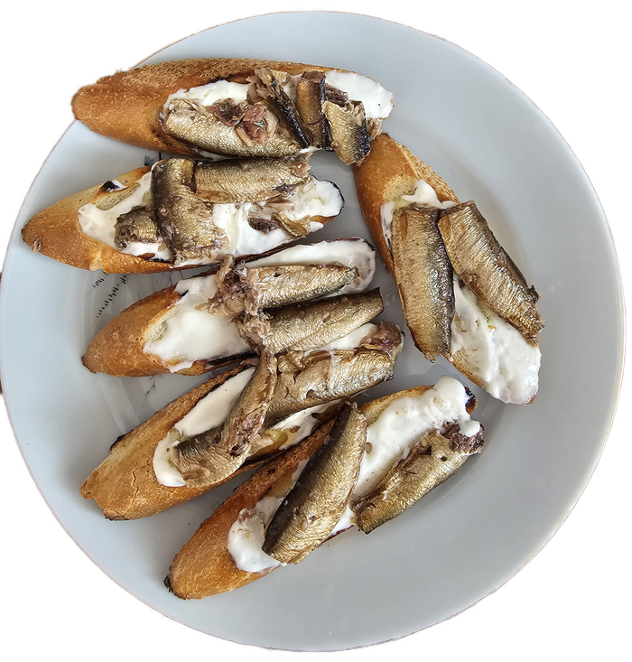 Тарталетки с шпротами