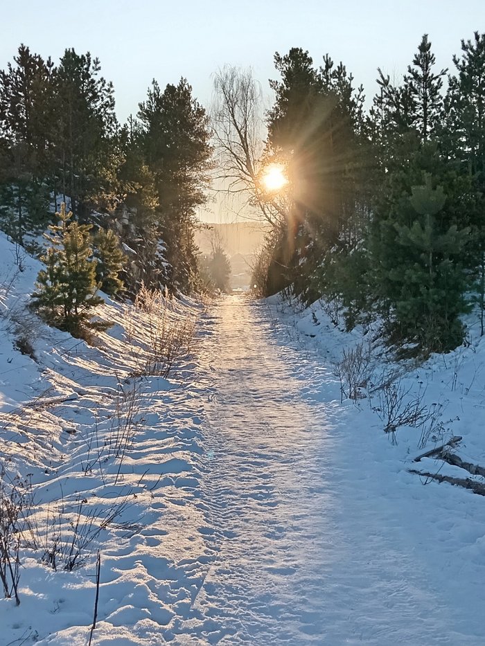 Ответ на пост «Конкурс зимних фотографий на Пикабу»