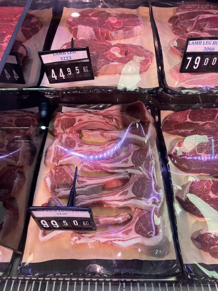 Хотя вон нога 1350 за кг.