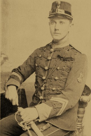 "Капрал с фотографии" Флорис Виссер, первый из буров, убитых по приказу Моранта в отместку за капитана Ханта. Прекрасный пример несколько вычурной униформы регулярных сил Южно-Африканской Республики (Трансвааля).