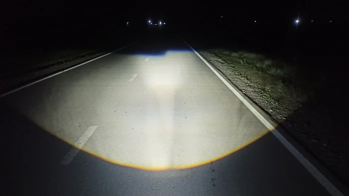 Moped Headlight Upgrade: Replacing the Standard Headlight with an Automotive Bi-LED Lens - My, Repair of equipment, Electrician, Scooter, Moto, Light, Modernization, Garage, Moped, Longpost