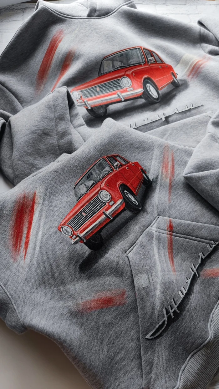 Zhiguli in my work. Sweatshirts, jeans, paintings - My, Zhiguli, Auto, Retro, Retro car, AvtoVAZ, Lada, Lada VFTS, Vaz-2101, VAZ-2105, VAZ-21011, Longpost