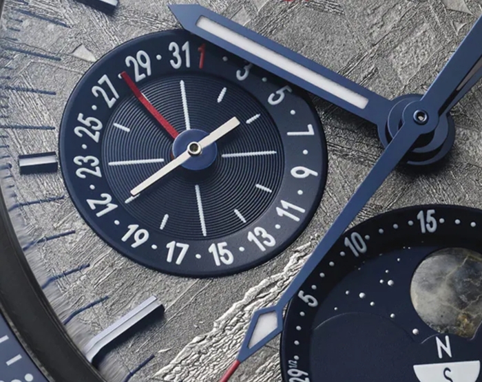 Новые Omega Speedmaster Moonphase Meteorite