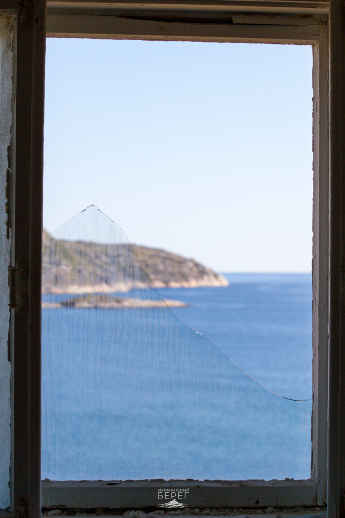 Красивый вид из некрасивого окна