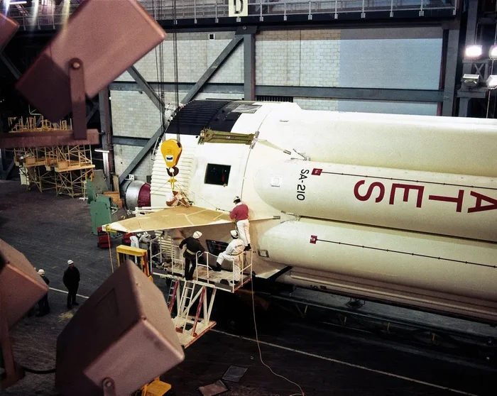 Дело было 50 лет тому назад! Подготовка финальной ракеты Saturn V к полету - Космонавтика, Запуск ракеты, NASA, Apollo, Прошлое, Длиннопост