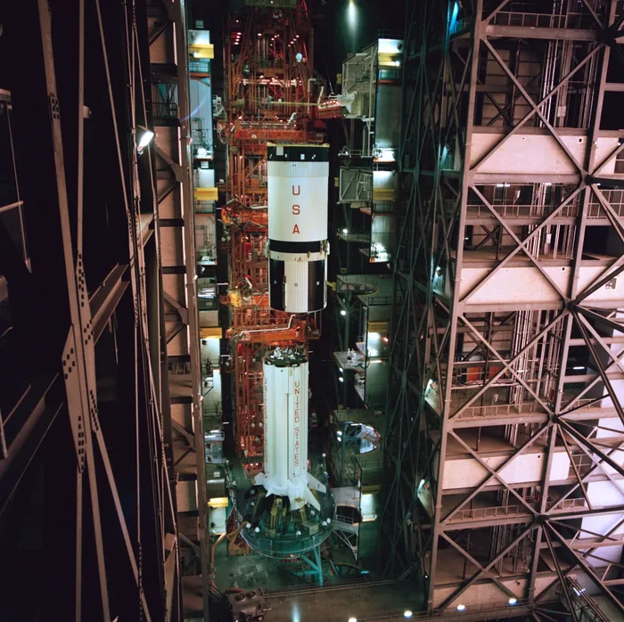 Дело было 50 лет тому назад! Подготовка финальной ракеты Saturn V к полету - Космонавтика, Запуск ракеты, NASA, Apollo, Прошлое, Длиннопост