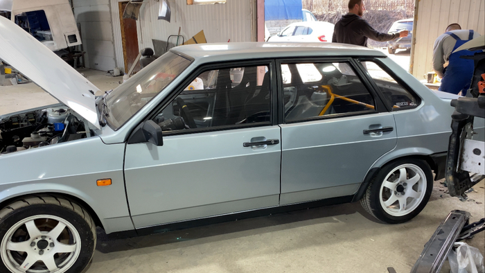 „Твори бардак, ты здесь проездом” ©️tazmonkey