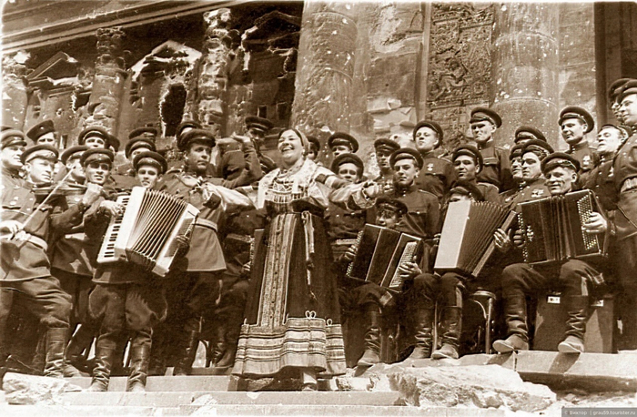 Победители Евровидение 1945 год Берлин! Геополитическая ситуация складывается такая, можем повторить!