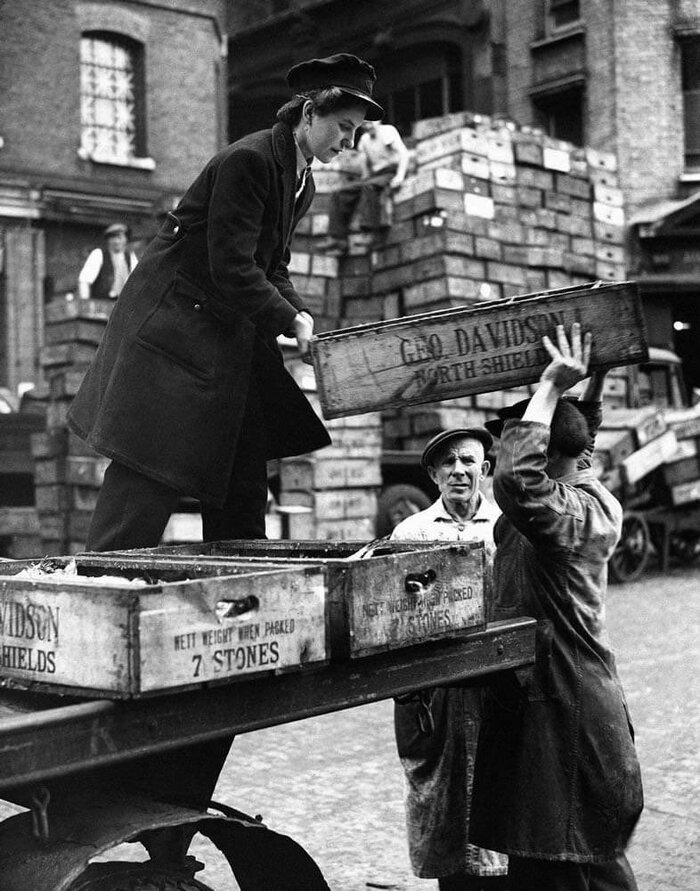 �������-�������� ��������� ���� � �����, ����� Billingsgate, ������, 1943 ���