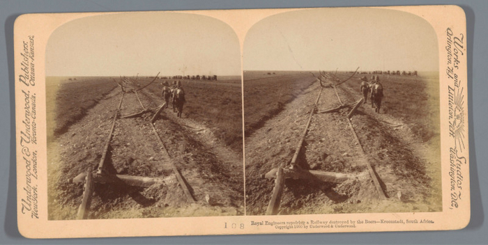 Железнодорожное полотно, выведенное бурами из строя при подходе англичан. Открытка времен второй Англо-Бурской войны.