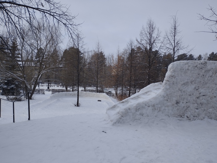 Ответ на пост"Конкурс зимних фотографий на Пикабу"