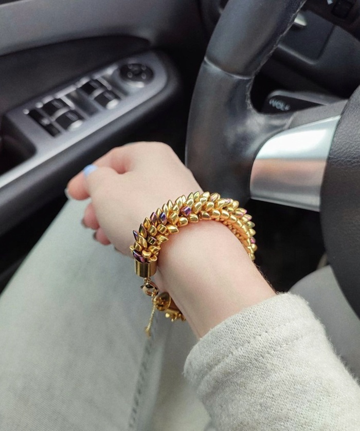 Пример, как смотрится на руке