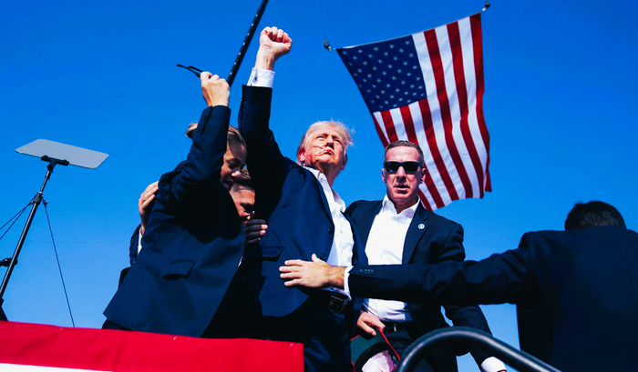 Новый президент США Дональд Трамп решил назначить своими спецпослами в Голливуде актеров Мела Гибсона, Джона Войта и Сильвестра Сталлоне